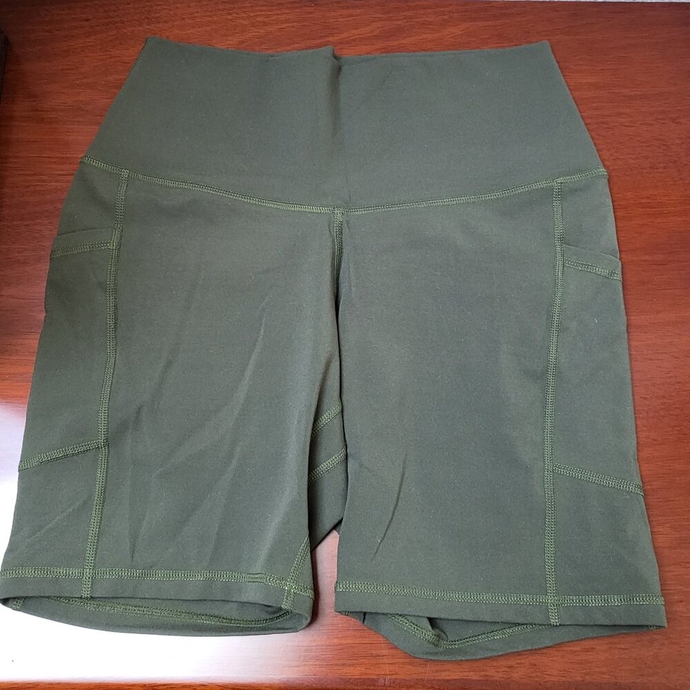 Colorfulkoala Women's High Waisted Biker Shorts with Pockets 6" Inseam size L